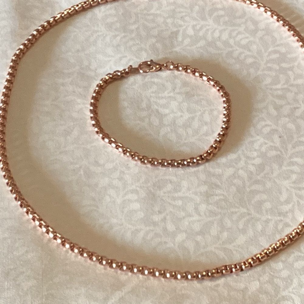 NWOT Rose Goldtone Necklace and Bracelet Set